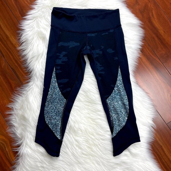 Lululemon Capri Leggings Navy Camouflage 6 - Picture 1 of 8